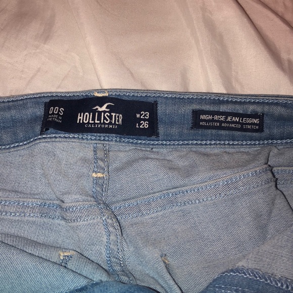 Hollister light blue jeans - Picture 3 of 3